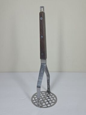 Vtg Androck Japan Stainless Steel Wood Handle Potato Fruit Vegetable Masher